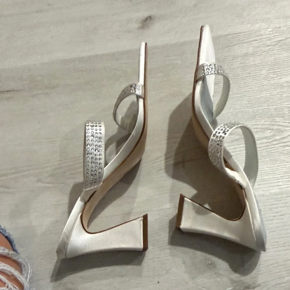 Nine West Cream and Silver Embellished Heels - Picture 5 of 7